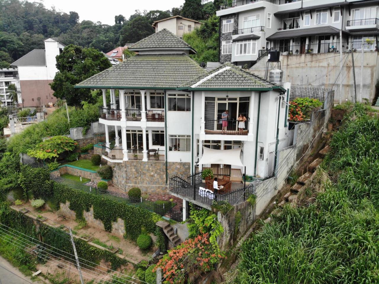 36 Bed & Breakfast Kandy Exteriör bild